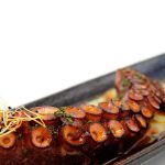 Pata de pulpo sobre parmentier