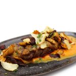 Magret de pato con crema de boniato y naranja