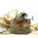 Milhojas de foie con membrillo y compota de manzana